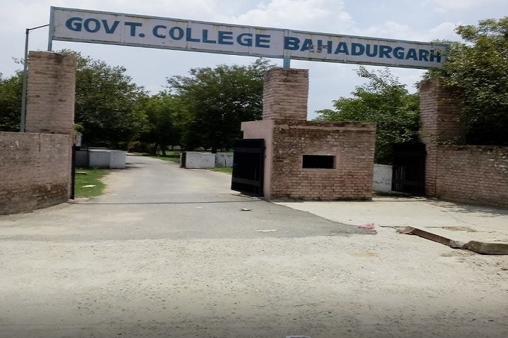 https://cache.careers360.mobi/media/colleges/social-media/media-gallery/30615/2020/9/5/Entrance of Government College Bahadurgarh_Campus-view.jpg